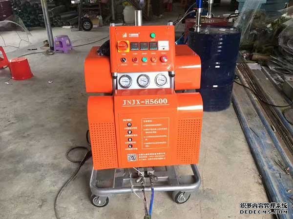 聚脲噴涂設(shè)備用于儲罐防腐的理由(圖1) H5600聚脲噴涂設(shè)備