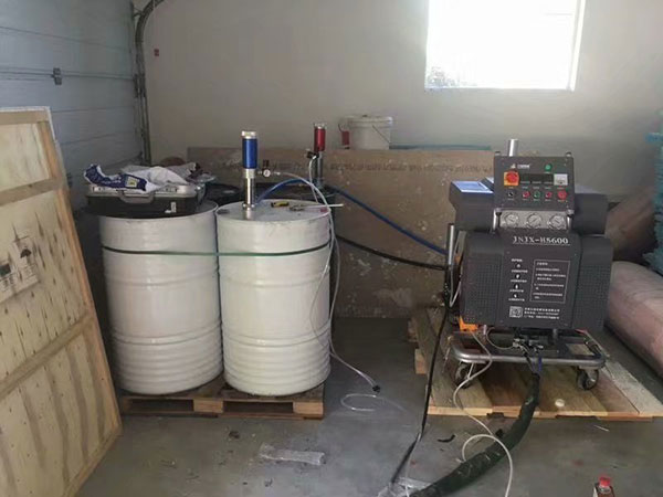 聚脲噴涂機JNJX-H5600(液壓)(圖3) 應(yīng)用于全水聚氨酯噴涂發(fā)泡