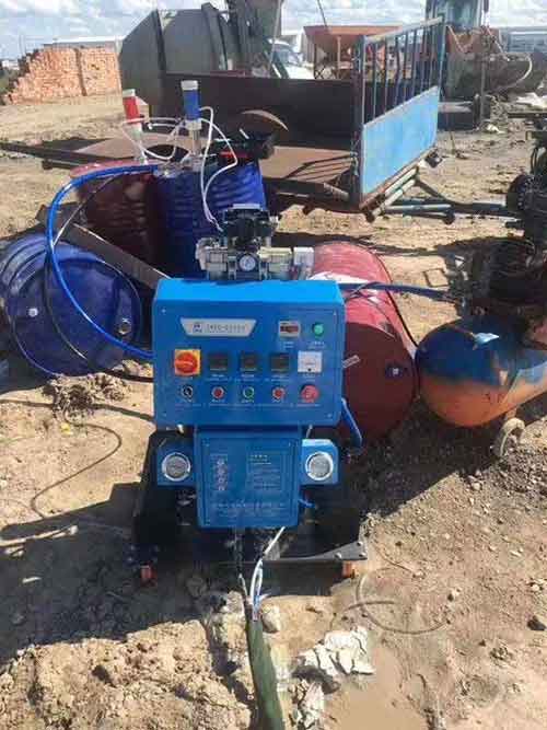 保溫養殖場聚氨酯噴涂材料(圖1) Q2600保溫養殖場聚氨酯噴涂材料案例