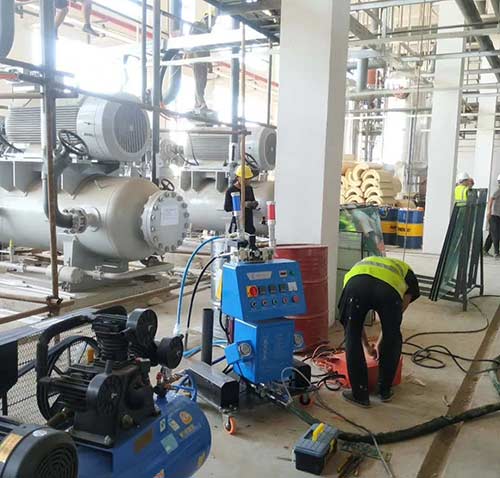 碼頭用聚氨酯實心填充護舷 聚氨酯噴涂設備(圖2) Q2600D定時定量澆注聚氨酯噴涂機