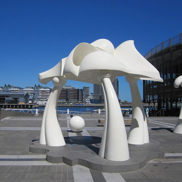 聚脲和聚氨酯防水 能用一樣的噴涂機嗎(圖2) 泡沫雕塑防護噴涂聚脲