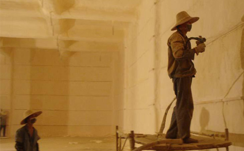 冷庫(kù)噴涂聚氨酯硬泡組合料噴涂設(shè)備(圖2) H5600D冷庫(kù)噴涂聚氨酯硬泡組合料噴涂案例