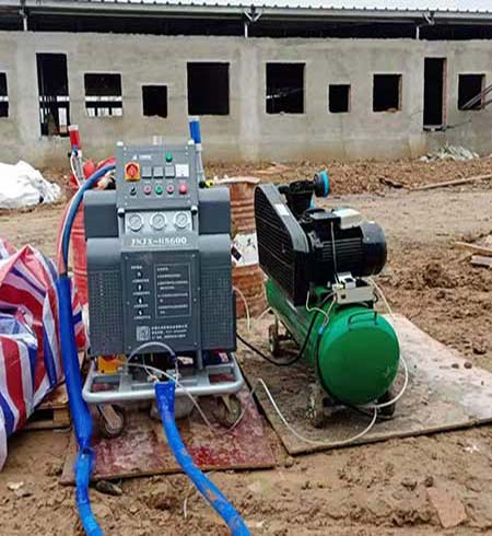 養(yǎng)殖場噴涂(圖1) H5600養(yǎng)殖場噴涂機(jī)機(jī)器