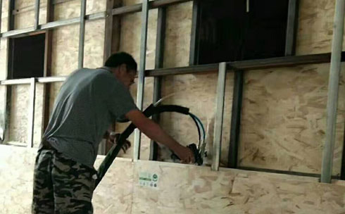 輕鋼別墅外墻保溫用聚氨酯材料后期維護費多不多?(圖3) 輕鋼別墅外墻保溫用聚氨酯材料