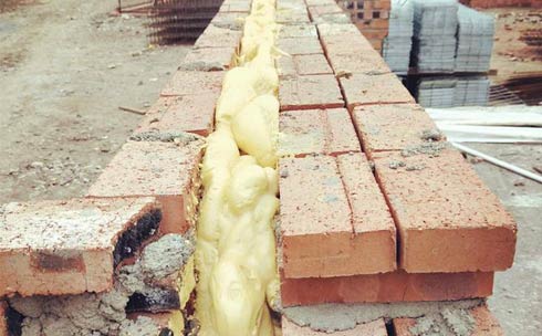 保溫墻體空腔發泡聚氨酯填充(圖2) 保溫墻體空腔發泡聚氨酯填充